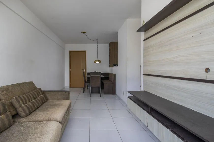 Foto 1 de Apartamento com 2 Quartos à venda, 49m² em Madalena, Recife