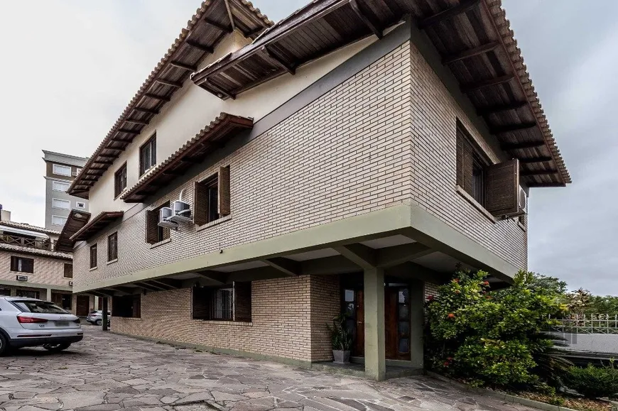Foto 1 de Casa de Condomínio com 3 Quartos à venda, 98m² em Jardim Itú Sabará, Porto Alegre