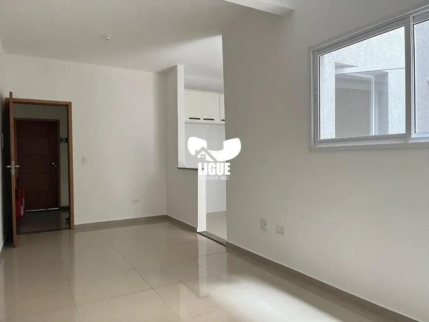 Foto 1 de Apartamento com 2 Quartos para alugar, 58m² em Vila Curuçá, Santo André