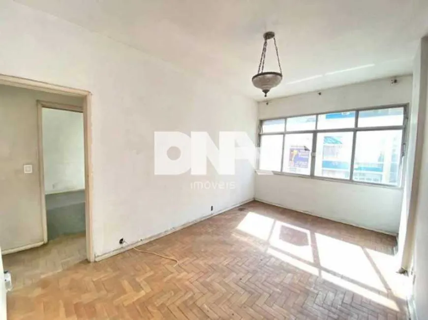 Foto 1 de Apartamento com 2 Quartos à venda, 75m² em Copacabana, Rio de Janeiro