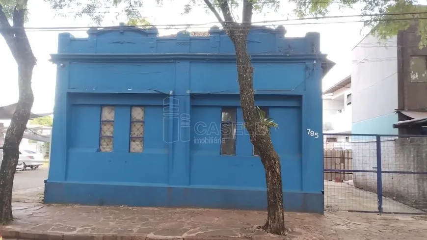 Foto 1 de Casa com 2 Quartos para alugar, 120m² em Centro, Araraquara