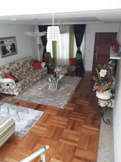 Foto 1 de Sobrado com 3 Quartos à venda, 175m² em Vila Floresta, Santo André