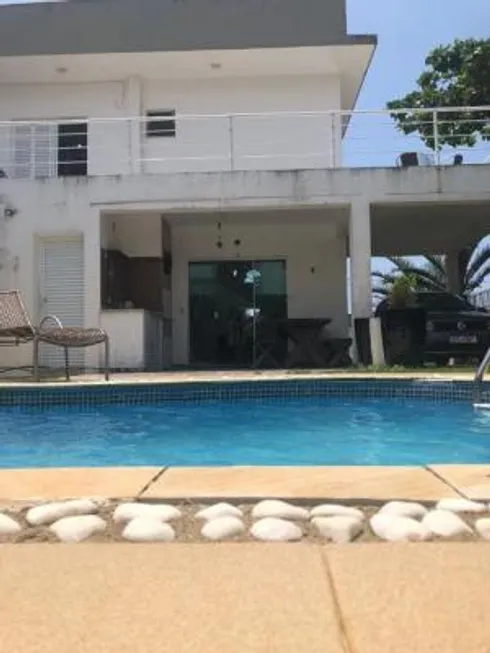 Foto 1 de Sobrado com 4 Quartos à venda, 10m² em Balneário Gaivota, Itanhaém