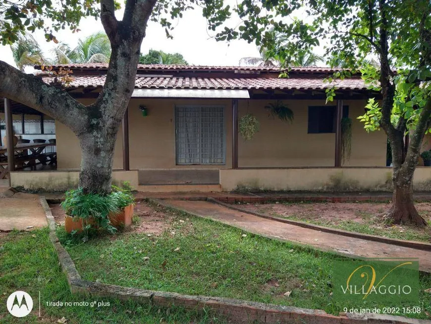 Foto 1 de Fazenda/Sítio com 3 Quartos à venda, 1000m² em Zona Rural, São José do Rio Preto