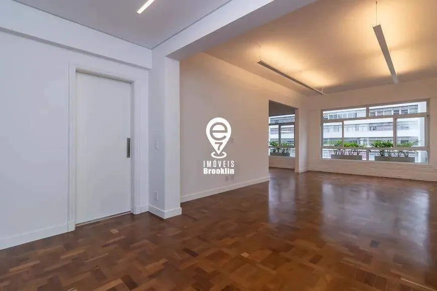 Foto 1 de Apartamento com 3 Quartos à venda, 239m² em Higienópolis, São Paulo