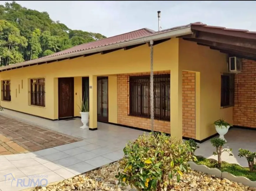 Foto 1 de Casa com 4 Quartos à venda, 330m² em Dos Estados, Timbó