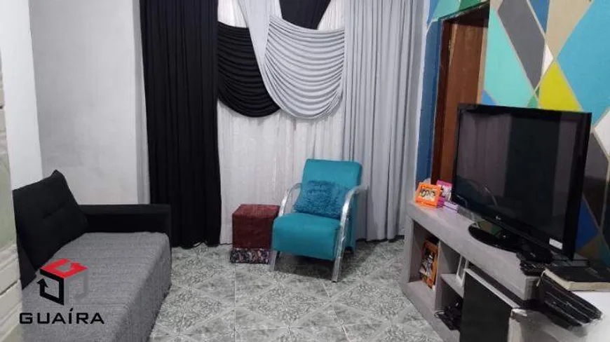 Foto 1 de Casa com 3 Quartos à venda, 230m² em Cidade Recreio da Borda do Campo, Santo André