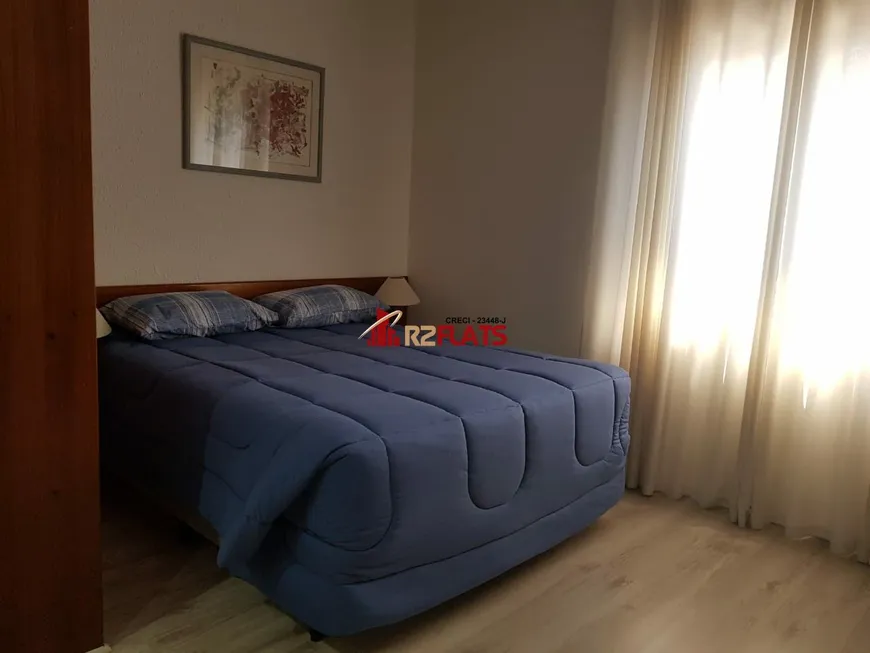 Foto 1 de Flat com 1 Quarto para alugar, 26m² em Moema, São Paulo