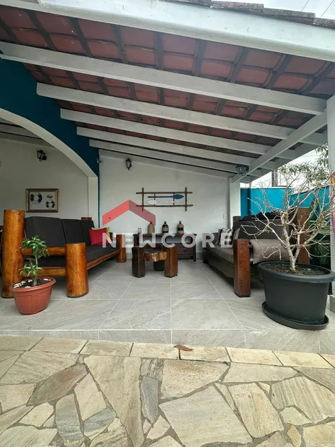 Foto 1 de Casa com 3 Quartos à venda, 114m² em Itaguá, Ubatuba