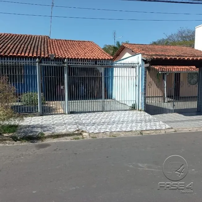 Foto 1 de Casa com 4 Quartos à venda, 61m² em Jardim Paineiras, Itatiaia