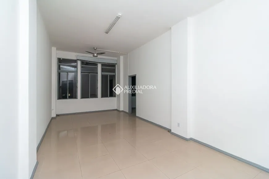 Foto 1 de Sala Comercial para alugar, 65m² em Centro Histórico, Porto Alegre