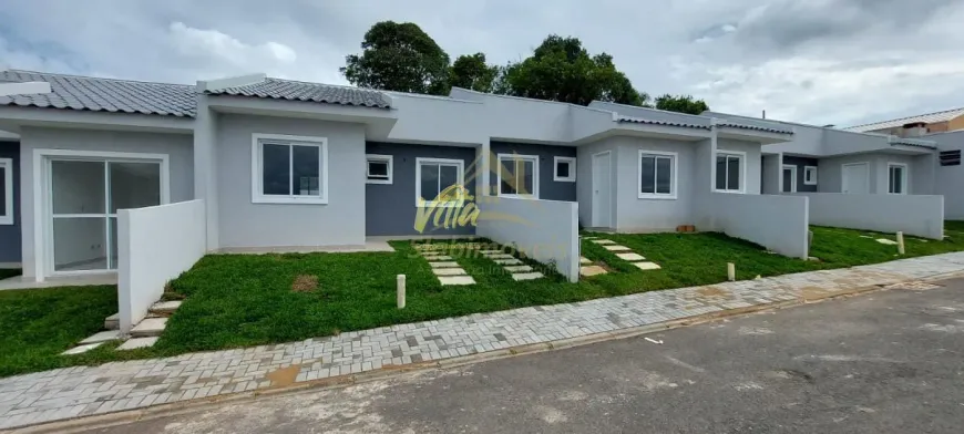 Foto 1 de Casa com 2 Quartos à venda, 55m² em Costeira, Araucária