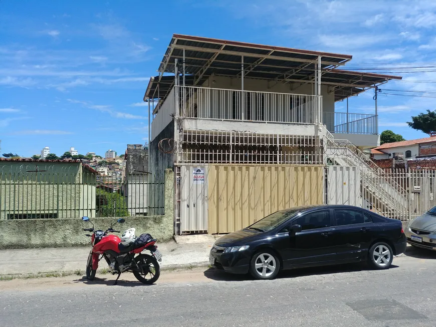 Foto 1 de Casa com 2 Quartos para alugar, 60m² em Boa Vista, Belo Horizonte