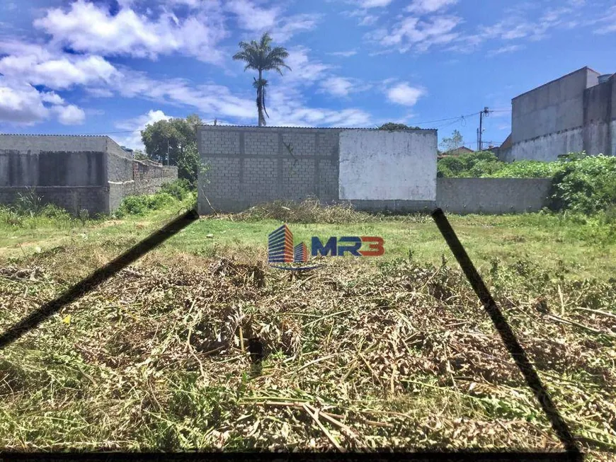 Foto 1 de Lote/Terreno à venda, 450m² em Jardim Pero, Cabo Frio