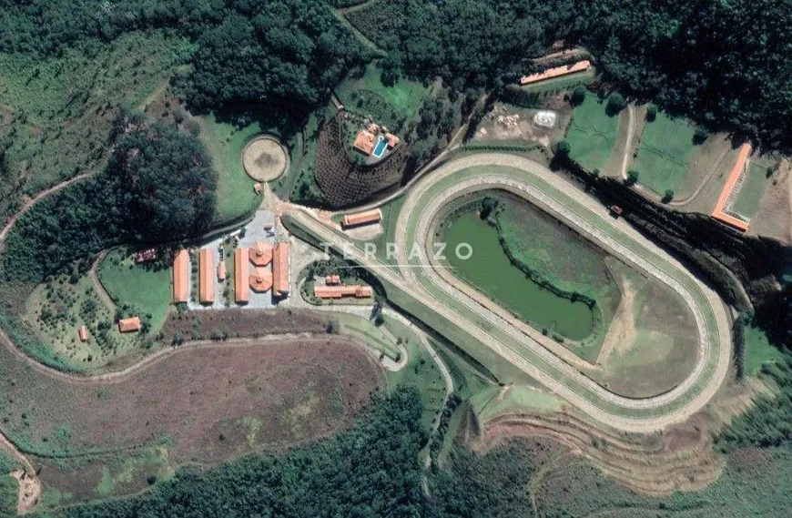 Foto 1 de Fazenda/Sítio com 45 Quartos à venda, 8000m² em Agua Quente, Teresópolis