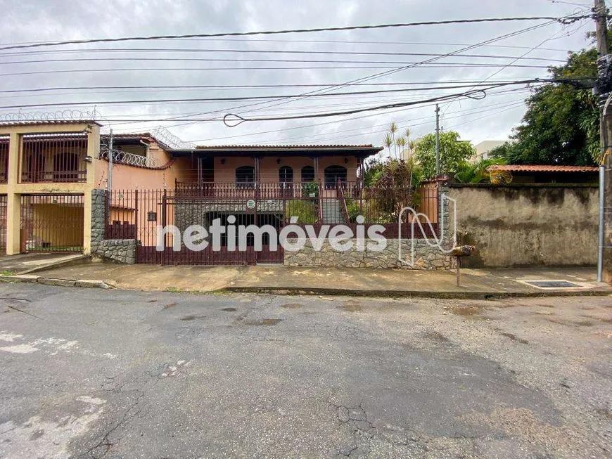 Foto 1 de Casa com 3 Quartos à venda, 200m² em São João Batista, Belo Horizonte