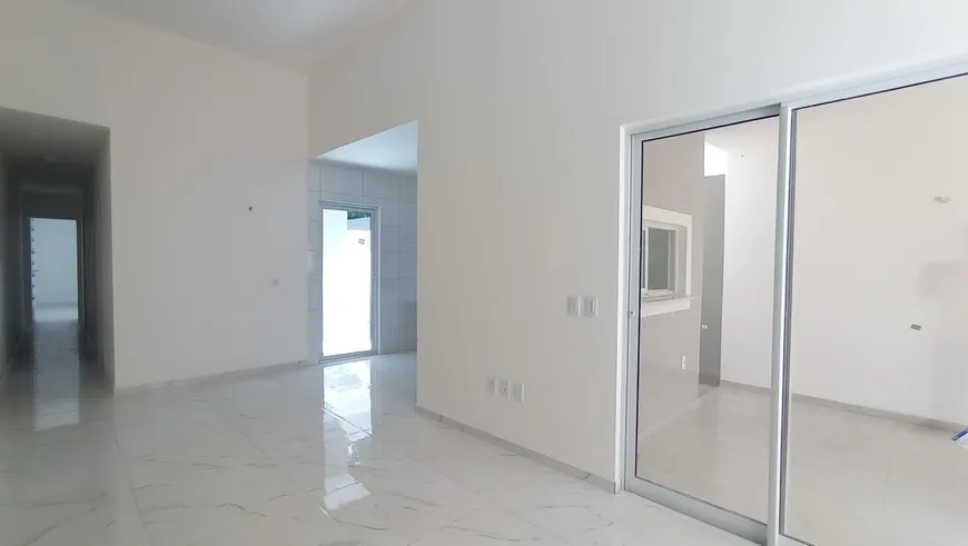 Foto 1 de Apartamento com 3 Quartos à venda, 100m² em Guaribas, Eusébio