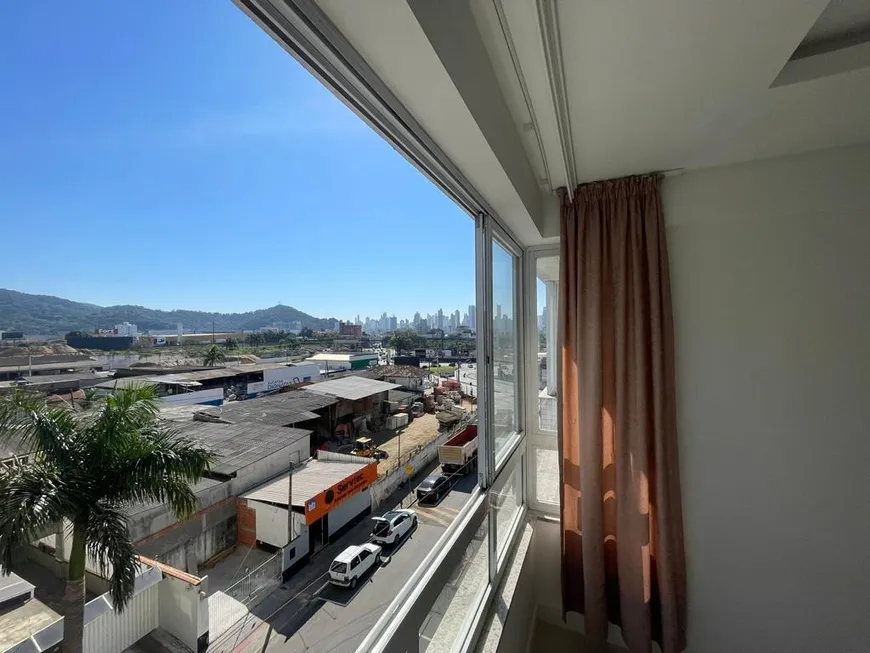 Foto 1 de Apartamento com 2 Quartos à venda, 80m² em Tabuleiro Monte Alegre, Camboriú