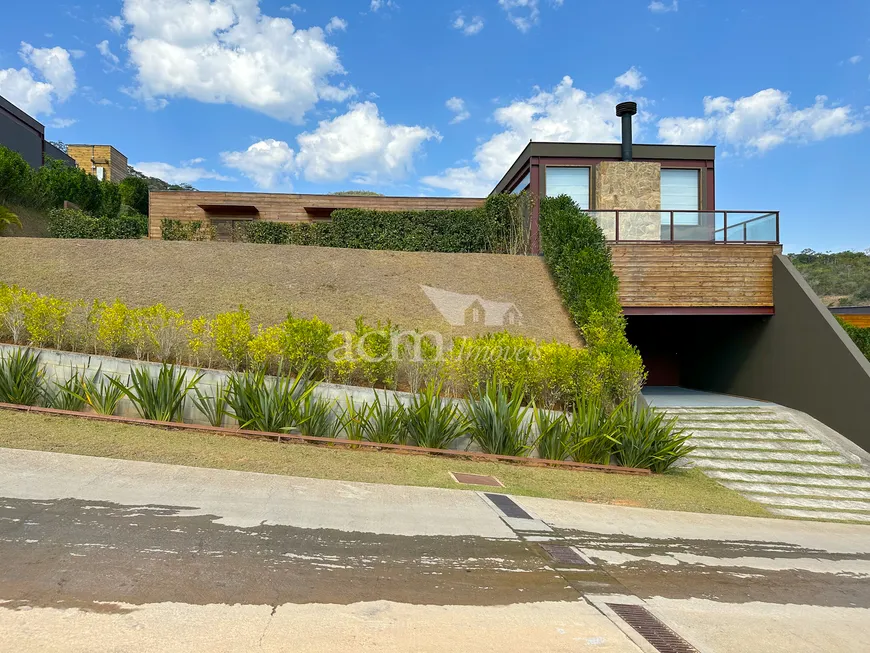 Foto 1 de Casa de Condomínio com 4 Quartos à venda, 570m² em Itaipava, Petrópolis