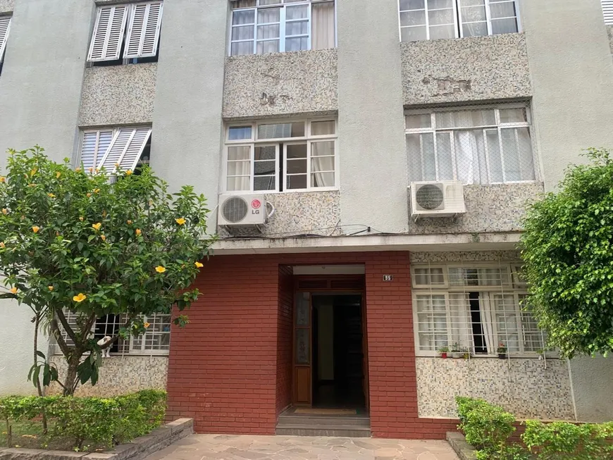 Foto 1 de Apartamento com 3 Quartos à venda, 76m² em Menino Deus, Porto Alegre