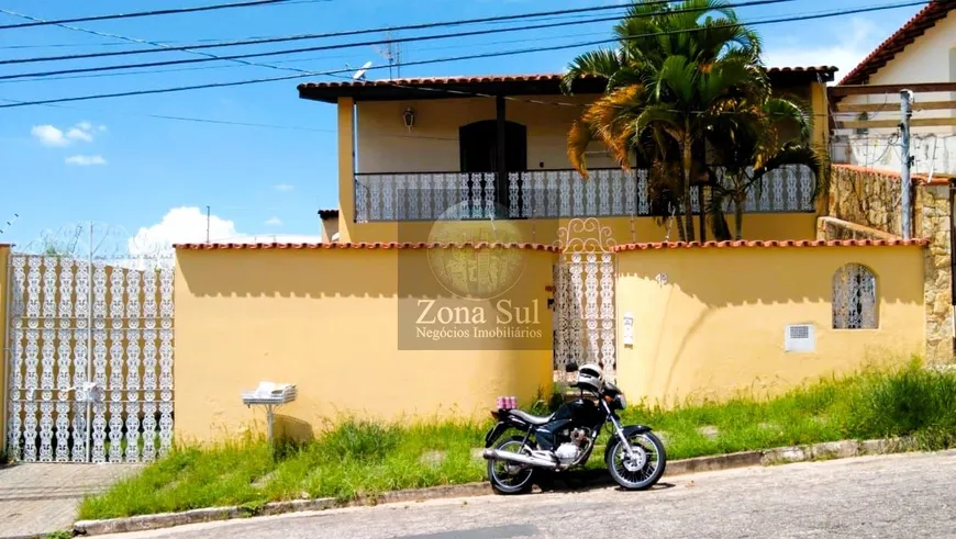 Foto 1 de Casa com 3 Quartos para venda ou aluguel, 264m² em Vila Domingues, Votorantim