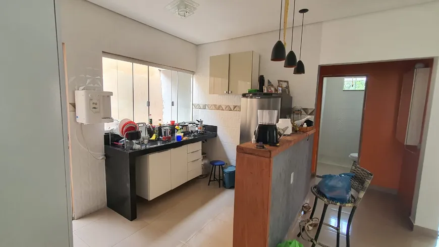 Foto 1 de Casa com 2 Quartos à venda, 260m² em Residencial Bica do DER, Brasília