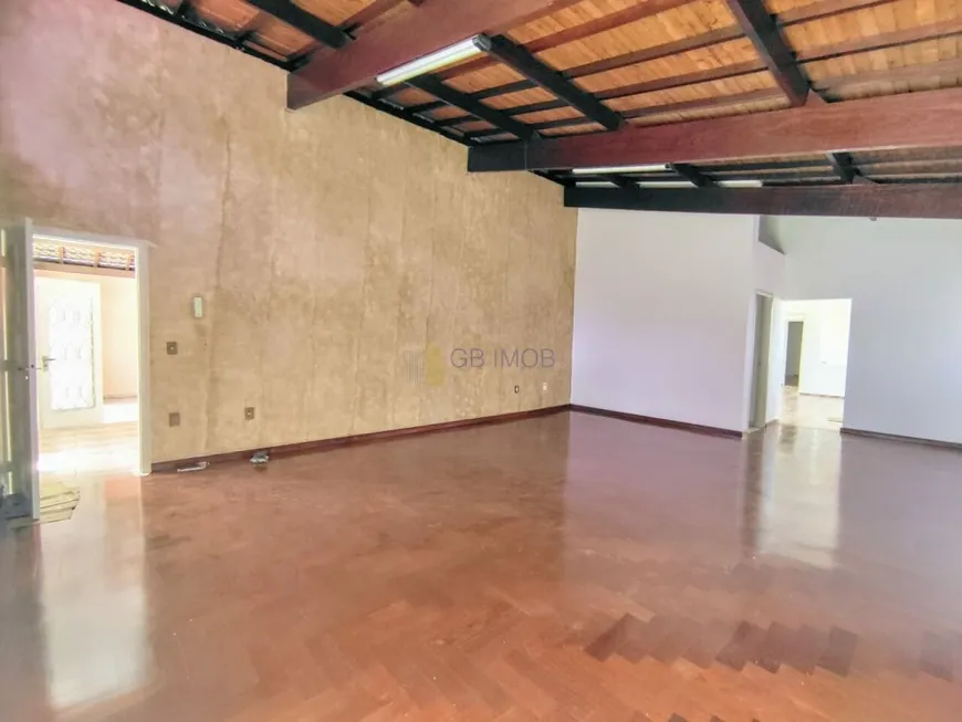 Foto 1 de  com 4 Quartos para venda ou aluguel, 490m² em Jardim Samambaia, Jundiaí