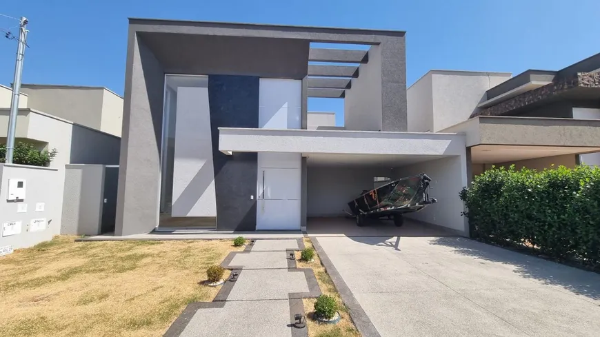 Foto 1 de Casa de Condomínio com 4 Quartos à venda, 197m² em Jardins Lisboa, Goiânia