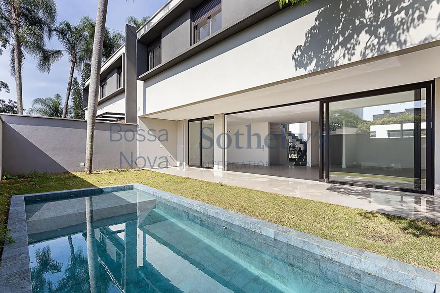 Foto 1 de Casa de Condomínio com 4 Quartos para venda ou aluguel, 435m² em Brooklin, São Paulo