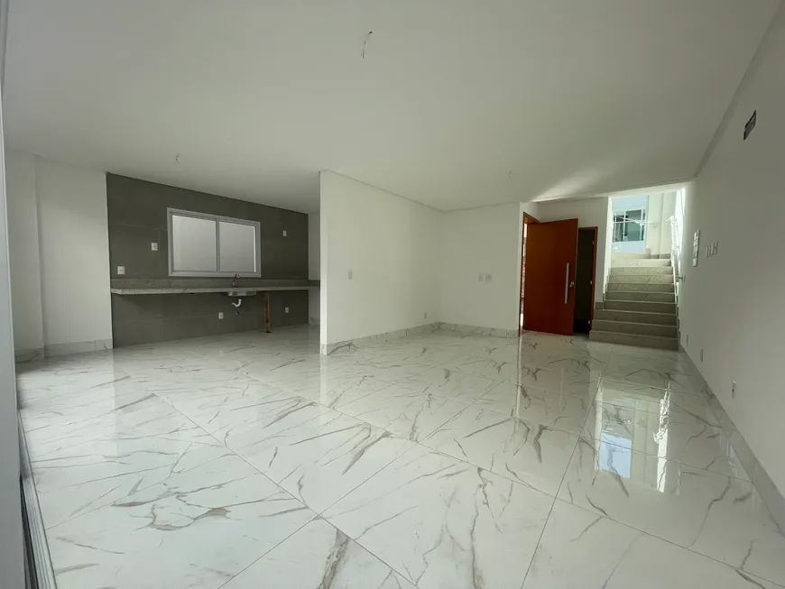 Foto 1 de Casa de Condomínio com 3 Quartos à venda, 153m² em Parque das Laranjeiras, Goiânia