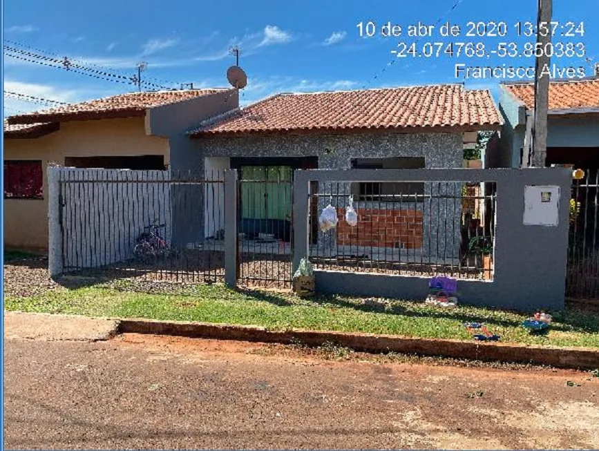 Foto 1 de Casa com 2 Quartos à venda, 66m² em Centro, Francisco Alves