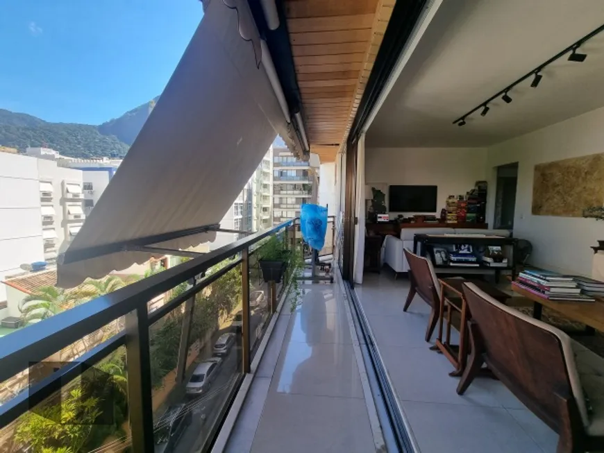 Foto 1 de Apartamento com 3 Quartos à venda, 146m² em Lagoa, Rio de Janeiro