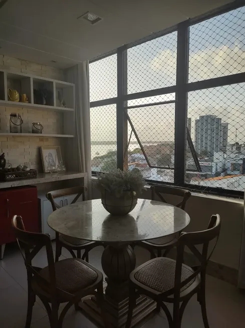 Foto 1 de Apartamento com 4 Quartos à venda, 212m² em São José, Aracaju