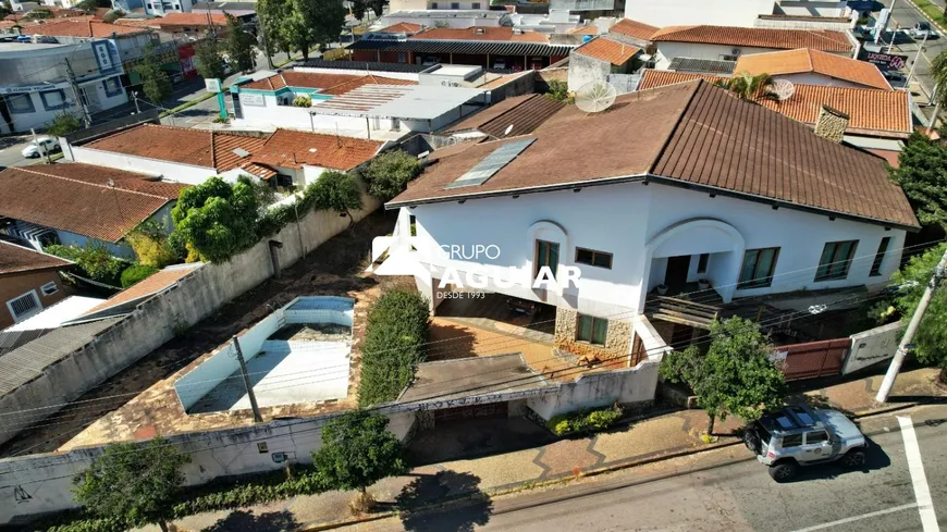 Foto 1 de Casa com 3 Quartos à venda, 490m² em Vera Cruz, Valinhos