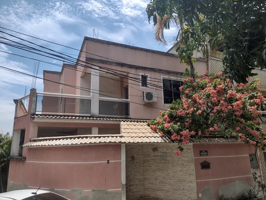 Foto 1 de Casa com 3 Quartos à venda, 280m² em Taquara, Rio de Janeiro