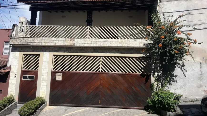 Foto 1 de Casa com 3 Quartos à venda, 260m² em Conjunto Residencial Jardim Canaã, São Paulo