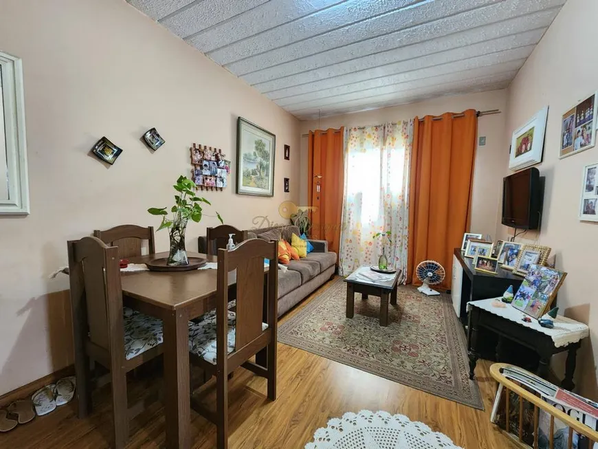 Foto 1 de Apartamento com 2 Quartos à venda, 48m² em Araras, Teresópolis