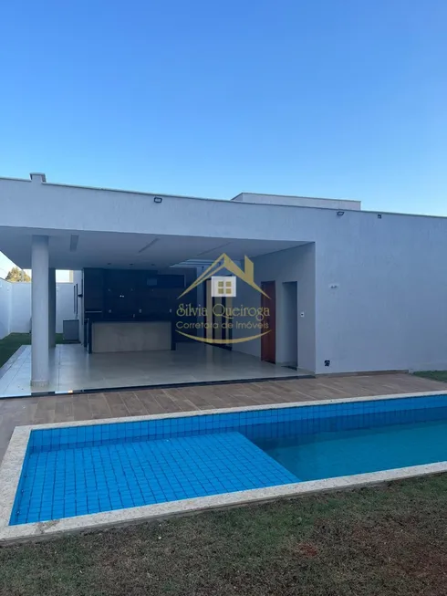 Foto 1 de Casa de Condomínio com 3 Quartos à venda, 275m² em Condominio Estancia dos Lagos, Santa Luzia