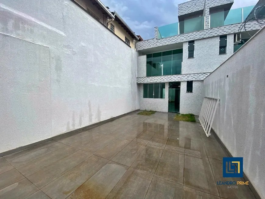 Foto 1 de Casa com 3 Quartos à venda, 105m² em Santa Amélia, Belo Horizonte