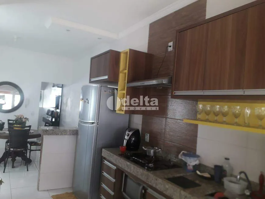 Foto 1 de Casa com 2 Quartos à venda, 110m² em Jardim Europa, Uberlândia