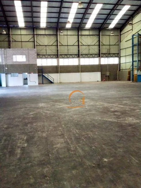 Foto 1 de Galpão/Depósito/Armazém para alugar, 2171m² em Rio Abaixo, Atibaia