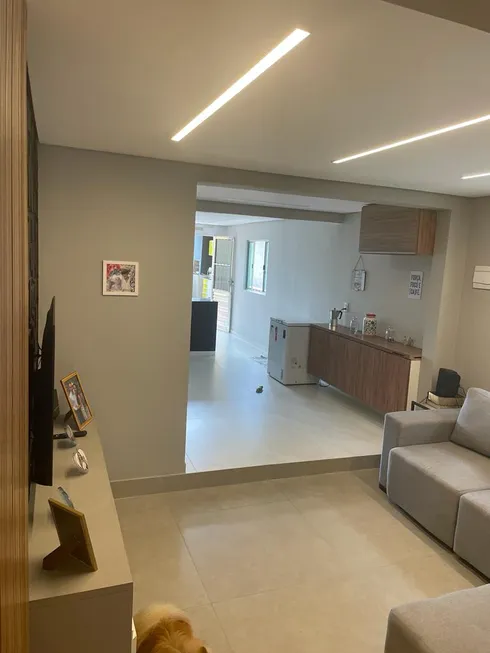 Foto 1 de Casa com 3 Quartos à venda, 220m² em Parque Viana, Barueri