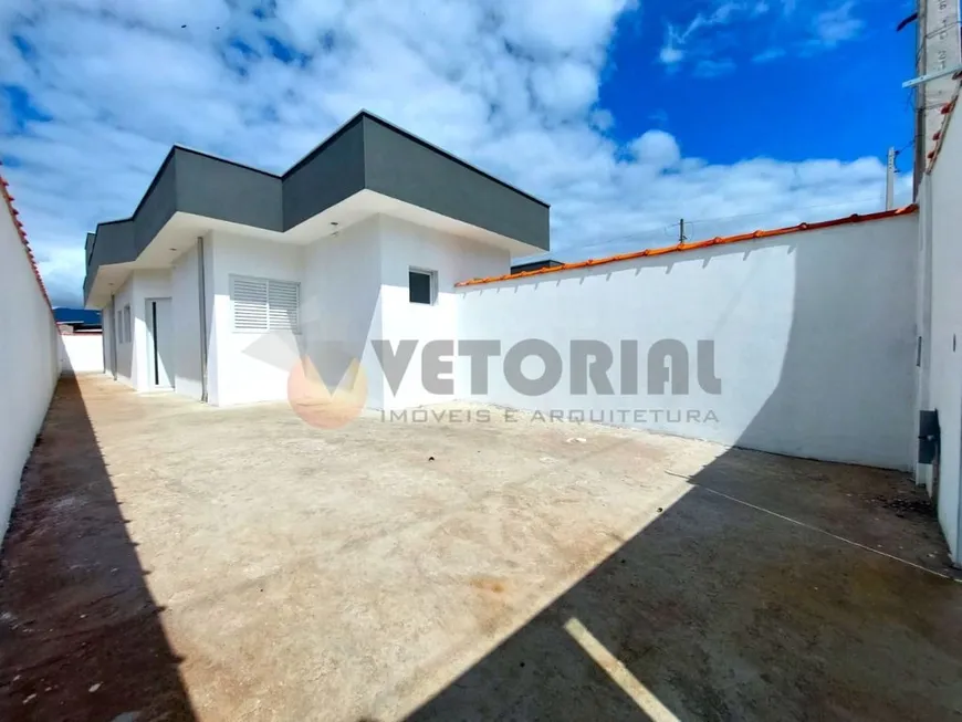 Foto 1 de Casa com 2 Quartos à venda, 75m² em Balneário dos Golfinhos , Caraguatatuba