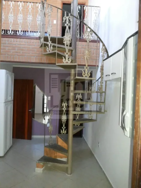 Foto 1 de Sobrado com 3 Quartos à venda, 190m² em Vila Resende, Caçapava