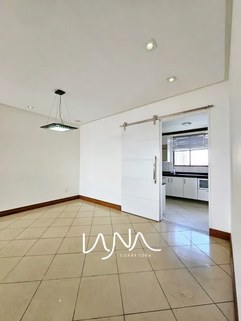 Foto 1 de Apartamento com 3 Quartos à venda, 114m² em Atras da Banca, Petrolina