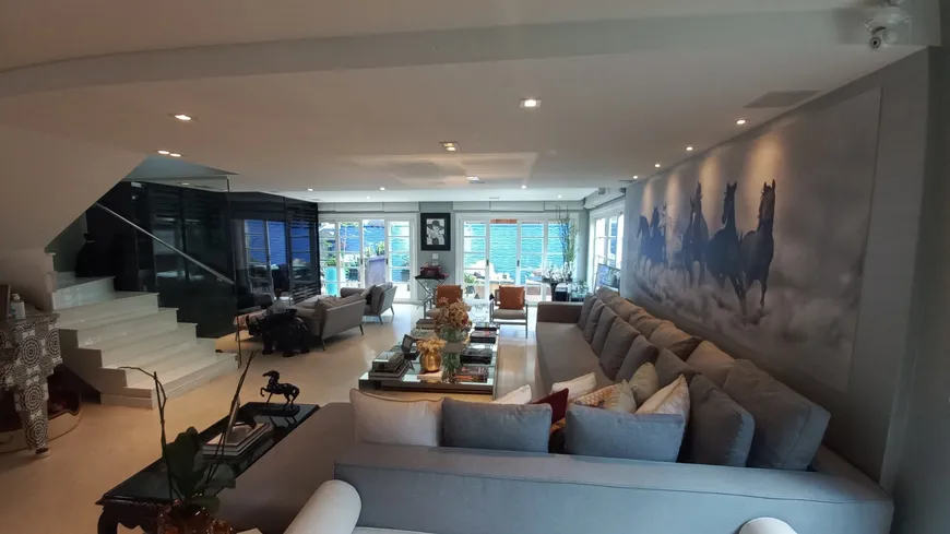 Foto 1 de Casa de Condomínio com 5 Quartos para venda ou aluguel, 500m² em Brooklin, São Paulo