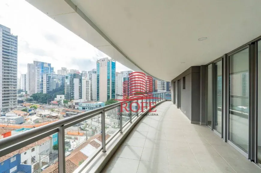 Foto 1 de Apartamento com 3 Quartos à venda, 134m² em Vila Nova Conceição, São Paulo