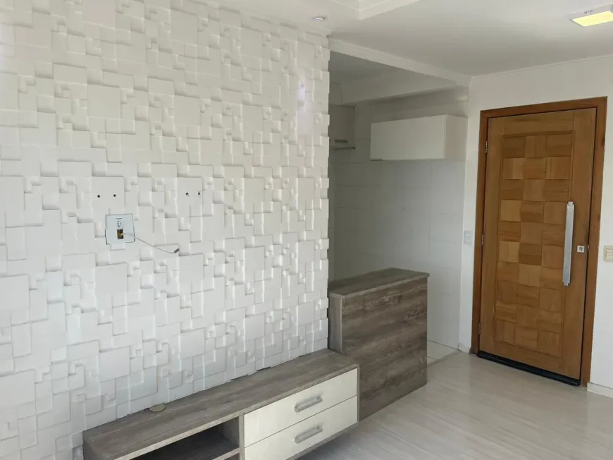 Foto 1 de Apartamento com 2 Quartos à venda, 44m² em Vila Curuçá, São Paulo