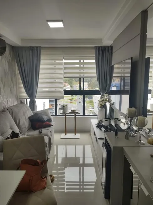 Foto 1 de Apartamento com 2 Quartos à venda, 56m² em Centro, Balneário Camboriú