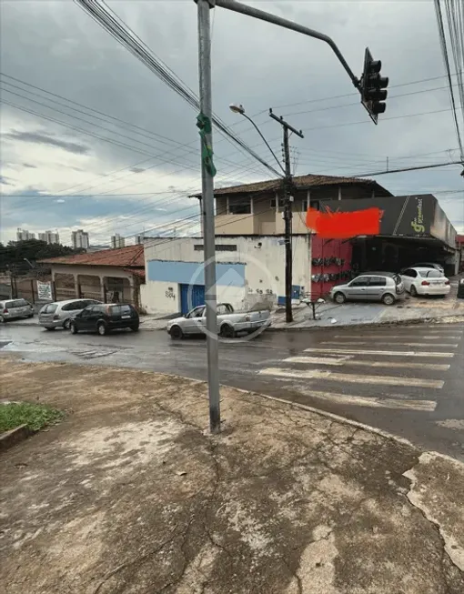 Foto 1 de Casa com 3 Quartos à venda, 527m² em Vila Mauá, Goiânia